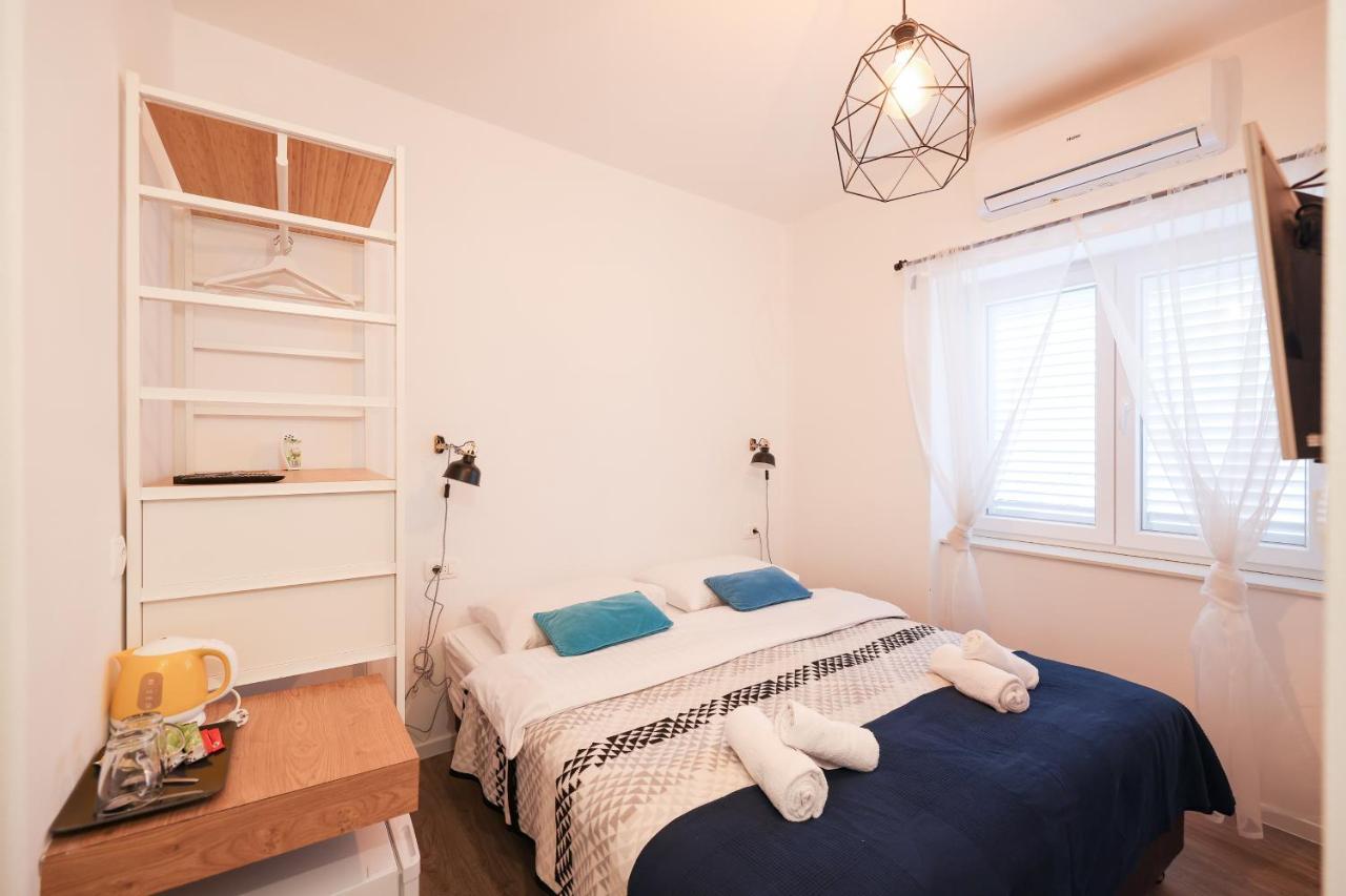 Zaratino Rooms ภายนอก รูปภาพ